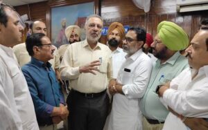 Shortage of Doctors in Muktsar, Health Minister Tries to Motivate Them