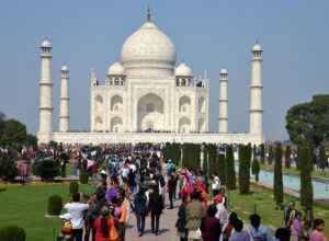 Maharashtra Tourist Dies After Collapsing at Taj Mahal