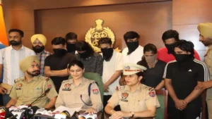 Illegal Call Centre Busted in Sector 91, Eight Arrested for Rs 30 Crore Fraud