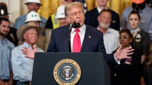 Trump Hints at ‘Very Big’ Trade Deal With India as Talks Resume in Washington