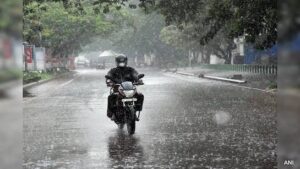 Heavy Rain Causes Traffic Jams and Waterlogging in Chandigarh, Punjab, and Haryana