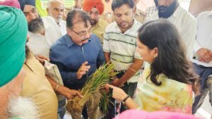 Deputy Commissioner Komal Mittal Interacts with farmers.