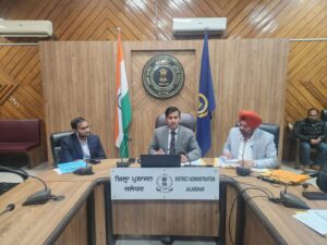 ਡਿਪਟੀ ਕਮਿਸ਼ਨਰ ਵਲੋਂ ਨਾਗਰਿਕ ਸੇਵਾਵਾਂ ’ਚ ਜ਼ੀਰੋ ਪੈਂਡੇਂਸੀ ਯਕੀਨੀ ਬਣਾਉਣ ਦੀਆਂ ਹਦਾਇਤਾਂ