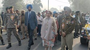 ਸ਼ਹੀਦ ਸੈਨਿਕਾਂ ਦੀ ਕੁਰਬਾਨੀਆਂ ਨੂੰ ਕਦੇ ਭੁਲਾਇਆ ਨਹੀਂ ਜਾ ਸਕਦਾ, ਵਿਕਟਰੀ ਪਰੇਡ ਇਕ ਅਨੋਖਾ ਅਹਿਸਾਸ -ਡਿਪਟੀ ਕਮਿਸ਼ਨਰ