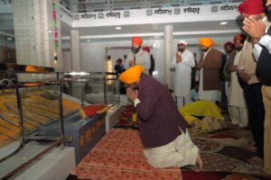 ਮੁੱਖ ਮੰਤਰੀ ਵੱਲੋਂ ਪਿੰਡਾਂ ਨੂੰ ਧੜੇਬੰਦੀ ਤੋਂ ਉਪਰ ਕੇ ਭਾਈਚਾਰਕ ਸਾਂਝ ਕਾਇਮ ਰੱਖਣ ਦੀ ਅਪੀਲ