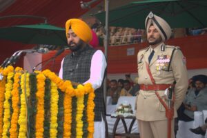 ਪੰਜਾਬ ਸਰਕਾਰ ਸ਼ਹੀਦਾਂ ਦੇ ਸੁਪਨਿਆਂ ਨੂੰ ਪੂਰਾ ਕਰਨ ਲਈ ਵਚਨਬੱਧ – ਹਰਦੀਪ ਸਿੰਘ ਮੁੰਡੀਆਂ