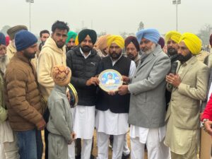 ਕੈਬਨਿਟ ਮੰਤਰੀ ਹਰਪਾਲ ਸਿੰਘ ਚੀਮਾ ਵੱਲੋਂ ਪਿੰਡ ਧਰਮਗੜ੍ਹ ਨੂੰ ਨਹਿਰੀ ਪਾਣੀ ਦੀ ਸਹੂਲਤ ਨਾਲ ਜੋੜਨ ਦੇ ਕੰਮ ਦੀ ਸ਼ੁਰੂਆਤ