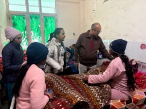 ਸਿਵਲ ਸਰਜਨ ਵੱਲੋਂ ਅਚਨਚੇਤ ਚੈਕਿੰਗ ਦੌਰਾਨ ਗੈਰ ਹਾਜ਼ਰ ਸਟਾਫ ਨੂੰ ਕੀਤੀ ਗਈ ਸਖ਼ਤ ਤਾੜਨਾ