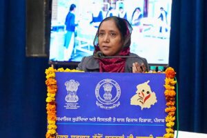 ਪੰਜਾਬ ਸਰਕਾਰ ਵੱਲੋਂ ਬਜ਼ੁਰਗਾਂ ਨੂੰ ਉਨ੍ਹਾਂ ਦੀਆਂ ਬਰੂਹਾਂ ‘ਤੇ ਸੇਵਾਵਾਂ ਪ੍ਰਦਾਨ ਕਰਨ ਲਈ ‘ਸਾਡੇ ਬਜ਼ੁਰਗ, ਸਾਡਾ ਮਾਣ’ ਮੁਹਿੰਮ ਦੇ ਦੂਜੇ ਪੜਾਅ ਦੀ ਸ਼ੁਰੂਆਤ: ਡਾ. ਬਲਜੀਤ ਕੌਰ