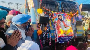 ਕੈਬਨਿਟ ਮੰਤਰੀਆਂ ਤੇ ਲੋਕ ਸਭਾ ਮੈਂਬਰ ਨੇ ਸ੍ਰੀ ਗੁਰੂ ਰਵਿਦਾਸ ਜੀ ਦਾ ਪ੍ਰਕਾਸ਼ ਪੁਰਬ ਮਨਾਉਣ ਲਈ ਸ਼ਰਧਾਲੂਆਂ ਵਾਲੀ ਟ੍ਰੇਨ ਬਨਾਰਸ ਲਈ ਕੀਤੀ ਰਵਾਨਾ