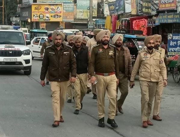 ਗਣਤੰਤਰ ਦਿਵਸ ਦੀ ਪੂਰਵ ਸੰਧਿਆ ‘ਤੇ ਪੰਜਾਬ ਪੁਲਿਸ ਵੱਲੋਂ ਸੂਬੇ ਭਰ ‘ਚ ਫਲੈਗ ਮਾਰਚ
