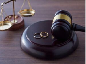 ਸੈਸ਼ਨ ਕੋਰਟ ਮੋਹਾਲੀ ਵੱਲੋਂ ਭ੍ਰਿਸ਼ਟਾਚਾਰ ਮਾਮਲੇ ’ਚ ਦੋ ਇੰਪਰੂਵਮੈਂਟ ਟਰੱਸਟ ਕਰਮਚਾਰੀਆਂ ਨੂੰ ਚਾਰ ਸਾਲ ਦੀ ਕੈਦ ਅਤੇ 20000 ਰੁਪਏ ਦਾ ਜੁਰਮਾਨਾ