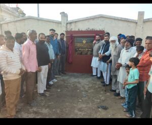 ਵਿਧਾਇਕ ਫਾਜ਼ਿਲਕਾ ਨੇ 5 ਕਰੋੜ 20 ਲੱਖ ਦੀ ਲਾਗਤ ਨਾਲ ਸਾਦਕੀ ਬਾਰਡਰ ਰੋਡ ਤੋਂ ਖਾਣ ਵਾਲਾ ਤੱਕ ਬਣਨ ਵਾਲੀ ਨਵੀ ਸੜਕ ਤੇ ਚੌੜੀ ਸੜਕ ਦਾ ਨੀਂਹ ਪੱਥਰ ਰੱਖ ਕੇ ਕੰਮ ਸ਼ੁਰੂ ਕਰਵਾਇਆ