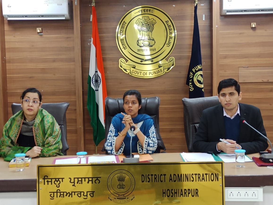 ਨੇਚਰ ਫੈਸਟ ਪ੍ਰਬੰਧਾਂ ਨੂੰ ਲੈ ਕੇ ਡਿਪਟੀ ਕਮਿਸ਼ਨਰ ਆਸ਼ਿਕਾ ਜੈਨ ਨੇ ਕੀਤੀ ਸਮੀਖਿਆ ਮੀਟਿੰਗ