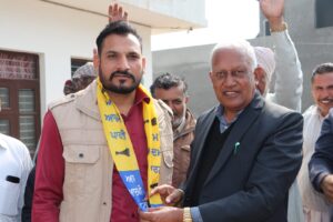 ਕੈਬਨਿਟ ਮੰਤਰੀ ਬਰਿੰਦਰ ਕੁਮਾਰ ਗੋਇਲ ਦੀ ਅਗਵਾਈ ਵਿੱਚ ਪਿੰਡ ਬੁਸ਼ਹਿਰਾ ਦੇ ਅਹਿਮ ਆਗੂ ਤੇ ਵੱਡੀ ਗਿਣਤੀ ਪਰਿਵਾਰ ਆਮ ਆਦਮੀ ਪਾਰਟੀ ਵਿੱਚ ਸ਼ਾਮਲ