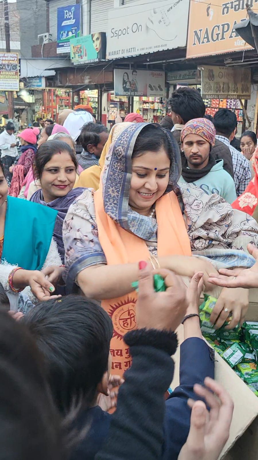 ਸ੍ਰੀ ਗੁਰੂ ਰਵਿਦਾਸ ਮਹਾਰਾਜ ਜੀ ਦੇ ਜਨਮਦਿਨ ਮੌਕੇ ਕਢੇ ਗਏ ਨਗਰ ਕੀਰਤਨ ਵਿਚ ਵਿਧਾਇਕ ਨਰਿੰਦਰ ਪਾਲ ਸਿੰਘ ਸਵਨਾ ਤੇ ਮੈਡਮ ਖੁਸ਼ਬੂ ਸਵਨਾ ਨੇ ਕੀਤੀ ਸ਼ਿਰਕਤ