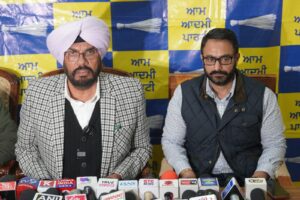 ਮਜ਼ਦੂਰ ਸੁਲੱਖਣ ਸਿੰਘ ਲਈ ਸੰਜੀਵਨੀ ਬਣਿਆ ਹੈਲਥ ਕਾਰਡ, ਬਿਨਾਂ ਇੱਕ ਰੁਪਿਆ ਖ਼ਰਚ ਕੀਤੇ ਹੋਇਆ 3 ਲੱਖ ਰੁਪਏ ਦਾ ਇਲਾਜ: ਧਾਲੀਵਾਲ