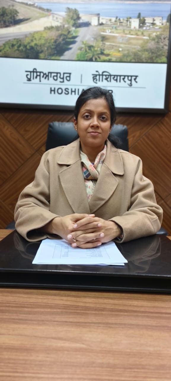 ਰਾਜ ਪੱਧਰੀ ਸਮਾਗਮ ਵਾਲੇ ਸਥਾਨ ਨੂੰ ਜਾਂਦੇ ਰੋਡ ‘ਤੇ ਪੈਂਦੇ ਵਿੱਦਿਅਕ ਅਦਾਰਿਆਂ ‘ਚ 6 ਨੂੰ ਛੁੱਟੀ ਦਾ ਐਲਾਨ