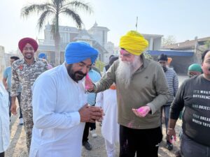 ਸਪੀਕਰ ਸ. ਸੰਧਵਾਂ ਨੇ ਆਪਣੇ ਗ੍ਰਹਿ ਵਿਖੇ ਰੰਗਾਂ ਦਾ ਤਿਉਹਾਰ ਹੋਲੀ ਮਨਾਈ