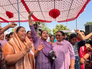 ਕੈਬਨਿਟ ਮੰਤਰੀ ਹਰਜੋਤ ਬੈਂਸ ਦੇ ਗ੍ਰਹਿ ਗੰਭੀਰਪੁਰ ਵਿੱਚ ਹਜ਼ਾਰਾ ਮਹਿਲਾਵਾਂ ਨੇ ਲਾਈਵ ਟੈਲੀਕਾਸਟ ਬਜਟ ਮੌਕੇ ਕੀਤੀ ਸ਼ਿਰਕਤ