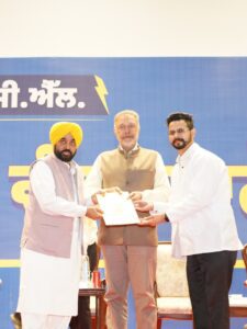 ਪਿਛਲੀਆਂ ਸਰਕਾਰਾਂ ਨੇ ਦਹਾਕੇ ਤੋਂ ਵੱਧ ਸਮੇਂ ਤੱਕ ਨੌਜਵਾਨਾਂ ਨੂੰ ਨੌਕਰੀਆਂ ਤੋਂ ਵਾਂਝਾ ਰੱਖਿਆ, ‘ਆਪ` ਸਰਕਾਰ ਨੇ ਸਿਰਫ਼ ਚਾਰ ਸਾਲਾਂ ਵਿੱਚ ਮੈਰਿਟ ਦੇ ਆਧਾਰ ਉੱਤੇ ਬਿਨਾਂ ਰਿਸ਼ਵਤ ਤੋਂ  65,000 ਤੋਂ ਵੱਧ ਸਰਕਾਰੀ ਨੌਕਰੀਆਂ ਦਿੱਤੀਆਂ: ਮੁੱਖ ਮੰਤਰੀ ਭਗਵੰਤ ਸਿੰਘ ਮਾਨ