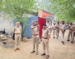 ਡੀ.ਆਈ.ਜੀ. ਦੀ ਅਗਵਾਈ ਵਿਚ ਡਰੱਗ ਸਪੋਟ ਏਰੀਆ ਦੀ ਚੈਕਿੰਗ, ਨਸ਼ੀਲੇ ਪਦਾਰਥ ਬਰਾਮਦ