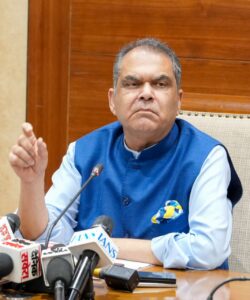 ਹਲਵਾਰਾ ਹਵਾਈ ਅੱਡਾ ਉਡਾਣ ਲਈ ਪੂਰੀ ਤਰ੍ਹਾਂ ਤਿਆਰ; ਬੁਕਿੰਗ ਜਲਦ ਹੋਵੇਗੀ ਸ਼ੁਰੂ, 15 ਮਈ ਤੋਂ ਉਡਾਣਾਂ ਸ਼ੁਰੂ; ਕੈਬਨਿਟ ਮੰਤਰੀ ਸੰਜੀਵ ਅਰੋੜਾ ਨੇ ਪਹਿਲੀਆਂ ਟਿਕਟਾਂ ਕੀਤੀਆਂ ਬੁੱਕ