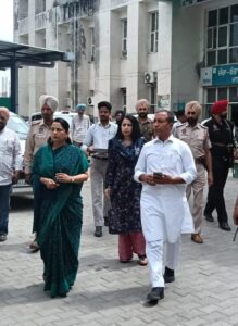 ਵਿਧਾਇਕ ਡਾ. ਵਿਜੈ ਸਿੰਗਲਾ ਅਤੇ ਡਿਪਟੀ ਕਮਿਸ਼ਨਰ ਨਵਜੋਤ ਕੌਰ ਵੱਲੋਂ ਮਾਨਸਾ ਸ਼ਹਿਰ ਦੇ ਵਿਕਾਸ ਕਾਰਜਾਂ ਦਾ ਅਚਨਚੇਤ ਨਿਰੀਖਣ