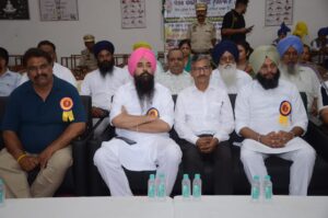 ਲੜਕੀਆਂ ਨੂੰ ਖੇਡਾਂ ਵਿੱਚ ਵੱਧ ਚੜ੍ਹ ਕੇ ਹਿੱਸਾ ਲੈਣਾ ਚਾਹੀਦਾ: ਮੈਂਬਰ ਪਾਰਲੀਮੈਂਟ ਸ. ਮਲਵਿੰਦਰ ਸਿੰਘ ਕੰਗ