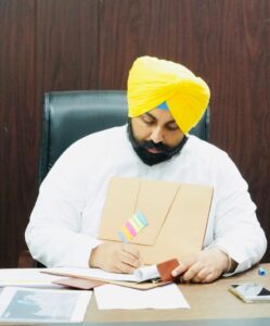 ਹਰਜੋਤ ਸਿੰਘ ਬੈਂਸ ਨੇ ਸਥਾਨਕ ਸਰਕਾਰਾਂ ਮੰਤਰੀ ਵਜੋਂ ਅਹੁਦਾ ਸੰਭਾਲਿਆ